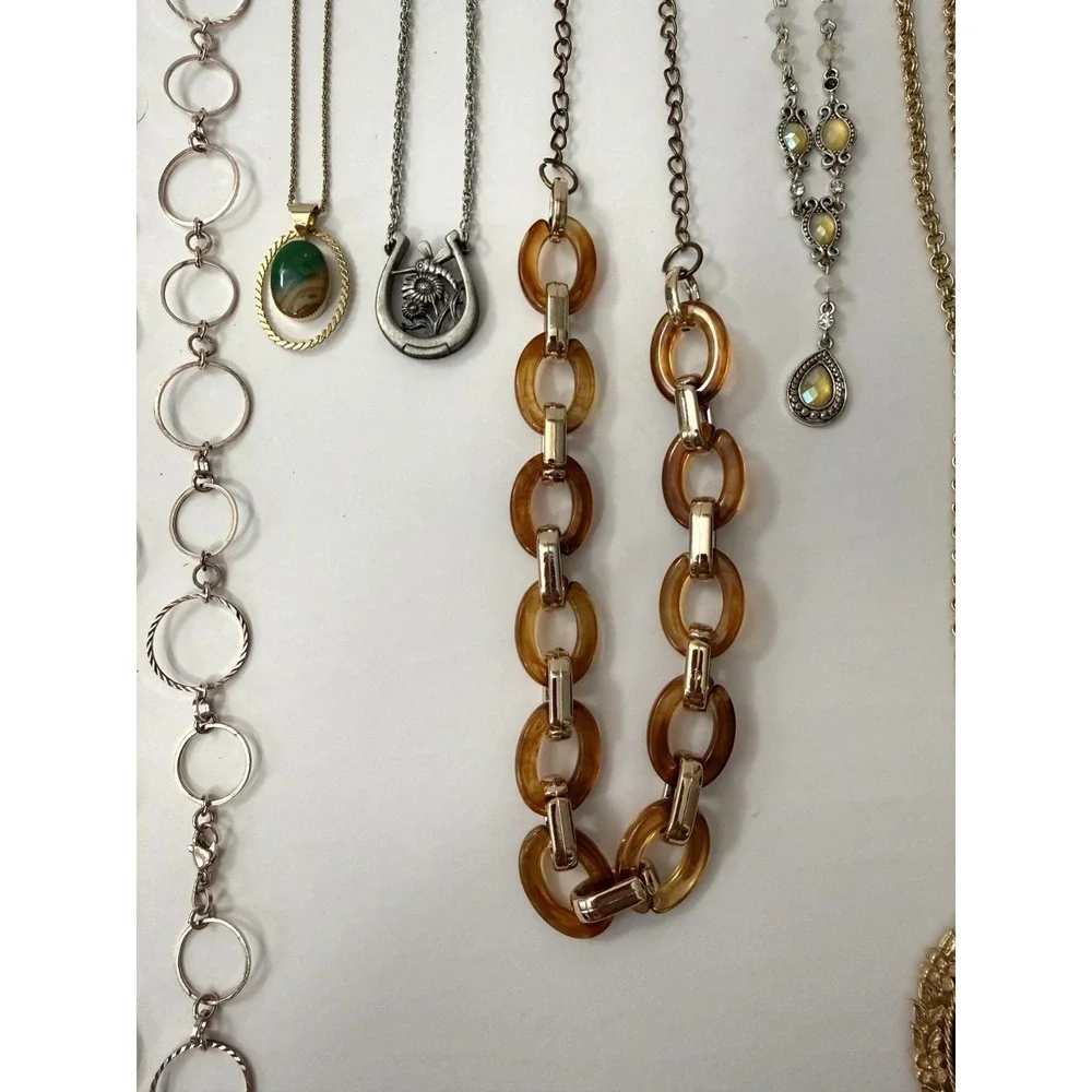 Vintage 13pc Costume Jewelry Lot Necklaces Gold & Silver Tones